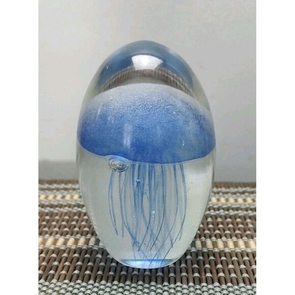 Blue Jelly Fish Art Glass Sculpture Paper Weight 4 Inches - Picture 1 of 13